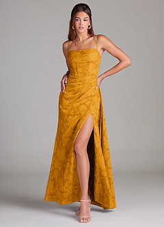 Azazie Denisa Robes de demoiselle d'honneur Robe Fourreau en Blumen-Burnout Plissée Caramel écossais image3