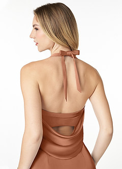 Azazie Myla Vestidos de damas de honor Vestido de Bronceador de Satén Elástico de Corte Recto con Ojo de cerradura de capucha image5