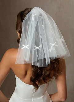 front Scattered Bow Shoulder Length Layered Veil