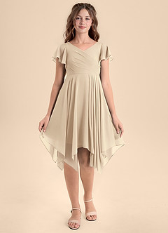 Azazie Janeaurelia Junior Abito A-Line in Chiffon Plissettato Champagne image6