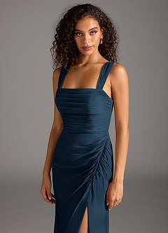 Azazie Jesaphine Robes de demoiselle d'honneur Robe Fourreau en Mousseline de soie Nœud Bleu Marine Foncé image7