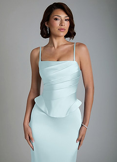 Azazie Harlow Robes de demoiselle d'honneur Robe Fourreau en Satin extensible Corset Bleu Nuage image3