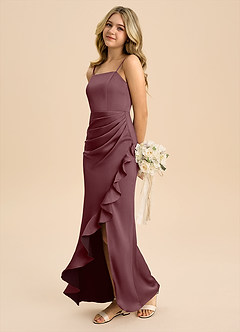 Azazie Buzzy Junior Robe Fourreau en Satin extensible Plissée Sangria image6