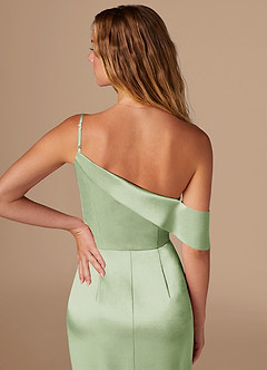 Azazie Lia Vestidos de damas de honor Vestido de Salvia Polvorienta de Satén Metálico de Corte Recto con Vestidos sin tirantes image2