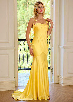 Celandine Amarillo Vestido de fiesta de satén con escote corazón image4
