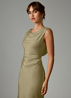 Azazie Kieryn Robes de demoiselle d'honneur Robe Sirène en Satin extensible Plissée Vert Mousse image6