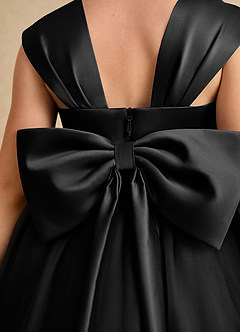 Azazie Chickadee Blumenmädchenkleider Ballkleid Herzausschnitt Matte Satin Kleid Schwarz image6