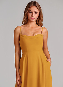 Azazie Elle Robes de demoiselle d'honneur Robe Trapèze en Mousseline de soie Plissée Caramel écossais image6