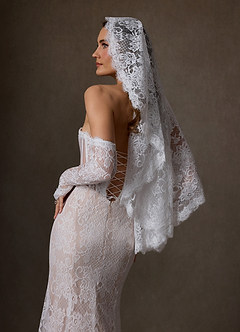 front Welon koronkowy Mantilla z kwiatowym wzorem na opuszkach palców