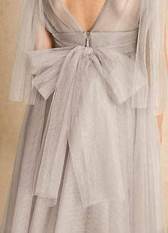 Azazie Dori Robe Demoiselle D'honneur Fillette Robe Trapèze en Tulle Rayé Givre image7