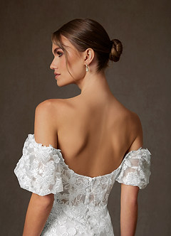 Azazie Vivienne Wedding Dresses Diamond White A-Line Sweetheart Lace Dress image10