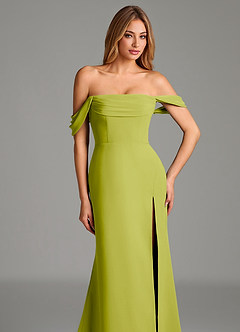 Azazie Riley Robes de demoiselle d'honneur Robe Fourreau Convertible en Mousseline de soie Épaule décolletée Citronnelle image2