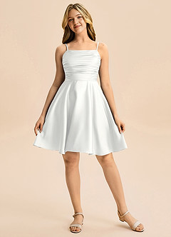 Azazie Miko Junior Robe Trapèze en Satin extensible Plissée Blanc image5