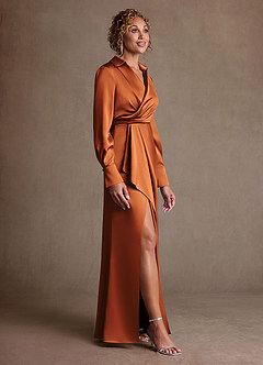 Azazie Jacinta Mère de la mariée Robes Robe Fourreau en Satin extensible Plissée Cannelle image4