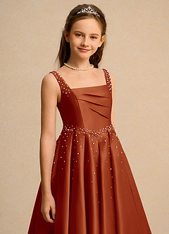 Azazie Mochi Girl Jurken voor bloemenmeisjes Baljurk Jurk van Mat Satijn Geplooid Paprika image7