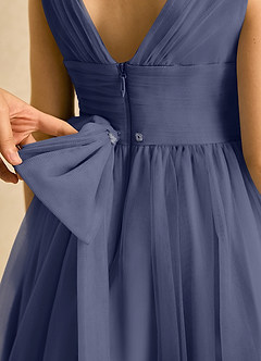 Azazie Macaron Robe Demoiselle D'honneur Fillette Robe Trapèze en Tulle Plissé Bleu Orageux image6