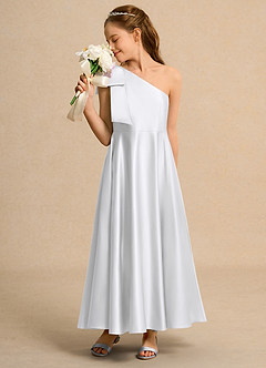 Azazie Guppy Girl vestidos de niña de las flores Vestido de Blanco de Satin Mate de Corte En A con Hombro unilateral image4