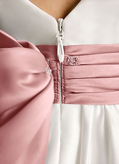 Azazie Sosie Robe Demoiselle D'honneur Fillette Robe Trapèze en Mat Satiné Plissé Ivoire Rose Poussiéreux image6