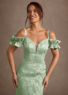 Azazie Allison vestidos de madre de la novia Vestido Salvia Polvorienta de Devorado Floral de Corte Sirena con Hombros descubiertos image4