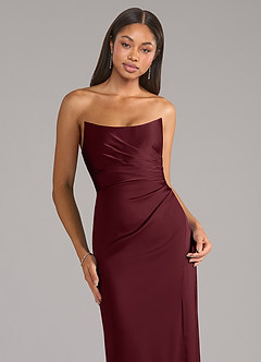 Azazie Marla Robes de demoiselle d'honneur Robe Fourreau Convertible en Satin extensible Sans bretelle Cabernet image2