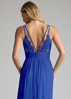 Azazie Maren Allure Robes de demoiselle d'honneur Robe Trapèze en Mousseline de soie Col V dentelle Bleu Roi image2