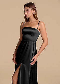 Azazie Wren Vestidos de damas de honor Vestido de Negro de Satén Metálico de Corte en A con Sin tirantes image6