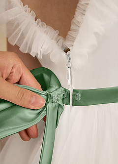 Azazie Amber Robe Demoiselle D'honneur Fillette Robe Trapèze en Tulle Arc Ivoire Matcha image6