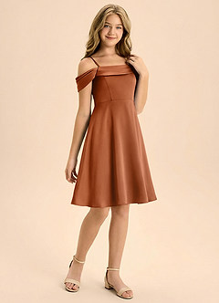 Azazie Anselie Junior Abito A-Line in Raso Elasticizzato Plissettato Rame image6