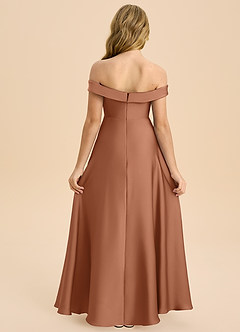 Azazie Sissy Junior Abito A-Line in Raso Elasticizzato a Spalla Scoperta Bronzo image2