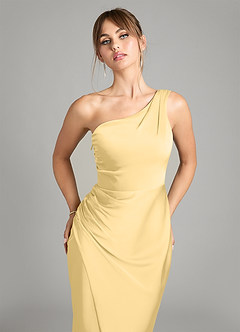 Azazie Madelyn Robes de demoiselle d'honneur Robe Sirène Convertible en Satin extensible Asymétrique Beurre image8