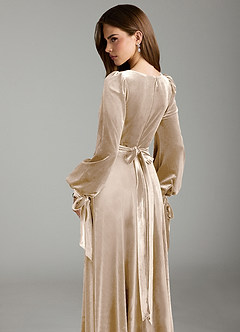 Azazie Leonia Robes de demoiselle d'honneur Robe Trapèze en velours Manche longue Champagne image2