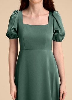 Azazie Briar Junior Robe Trapèze en Satin extensible Arc Eucalyptus image8