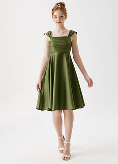 Azazie Amira Junior Vestido de Oliva de Satén Elástico de Corte en A con Plisado image1
