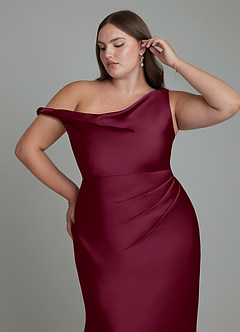 Azazie Emerson Robes de demoiselle d'honneur Robe Sirène en Satin extensible Épaules dénudées Mûre image12