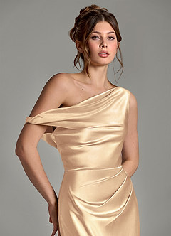 Azazie Emerson Vestidos de damas de honor Vestido Oro de Satén Metálico de Corte Sirena con Hombros descubiertos image7