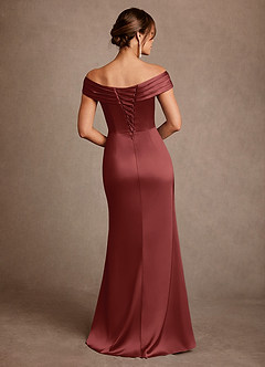 Azazie Bedford Mère de la mariée Robes Robe Fourreau en Satin extensible Plissé Terracotta image3