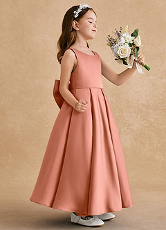 Azazie Honey Bear Blumenmädchenkleider A-Linie Plissee Matte Satin Kleid Mai Tai image2