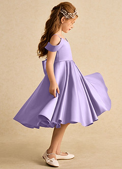 Azazie Favia Blumenmädchenkleider A-Linie Schulterfrei Matte Satin Kleid Flieder image5