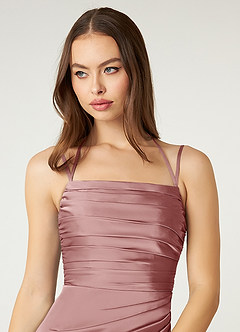 Azazie Desi Abiti da Damigella Abito Tubino in Raso Elasticizzato in Pizzo con Scollo Halter Rosa Polverosa image6