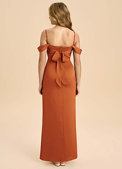 Azazie Saige Junior Robe Fourreau en Satin extensible Épaule décolletée Cannelle image2