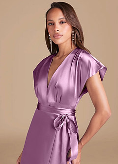 Azazie Nico Robes de demoiselle d'honneur Robe Trapèze en Satiné métallisé Plissée Glycine image2