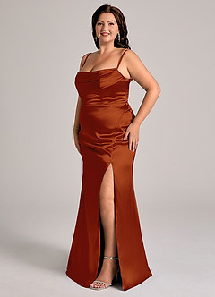 Azazie Saige Robes de demoiselle d'honneur Robe Fourreau Convertible en Satiné métallisé Épaule décolletée Auburn image13