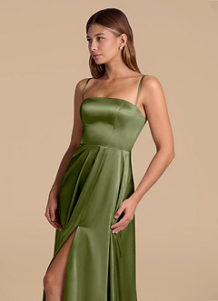 Azazie Wren 신부 들러리 드레스 A라인 스트랩리스 메탈릭 새틴 바닥 길이 드레스 image6