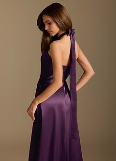 Azazie Tracie Robes de demoiselle d'honneur Robe Trapèze en Satiné métallisé Plissée Prune image8