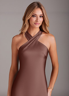 Azazie Doretta Robes de demoiselle d'honneur Robe Sirène en Satin extensible Plissée Expresso image5