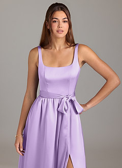 Azazie Elliott Robes de demoiselle d'honneur Robe Trapèze en Satin extensible avec poches Lilas image2