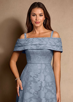 Azazie New Britain Abiti per la Madre della Sposa Abito A-Line in Burnout Floreale Plissettato Blu Polveroso image6