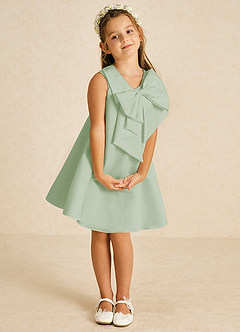 Azazie Zoey Blumenmädchenkleider A-Linie Schleifen Matte Satin Kleid Staubiger Salbeigrün image3