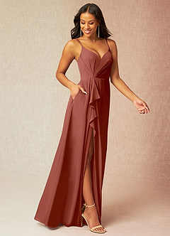 Azazie Kyedae Robes de demoiselle d'honneur Robe Trapèze en Mousseline de soie Col V plissé Auburn image3