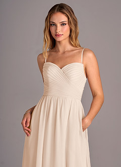 Azazie Joni Vestidos de damas de honor Vestido de Alabastro Blanco de Gasa de Corte en A Convertible con Sin tirantes image2